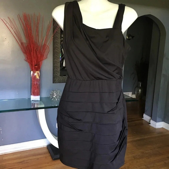 WINDSOR Bandage Dress size medium - Picture 1 of 6